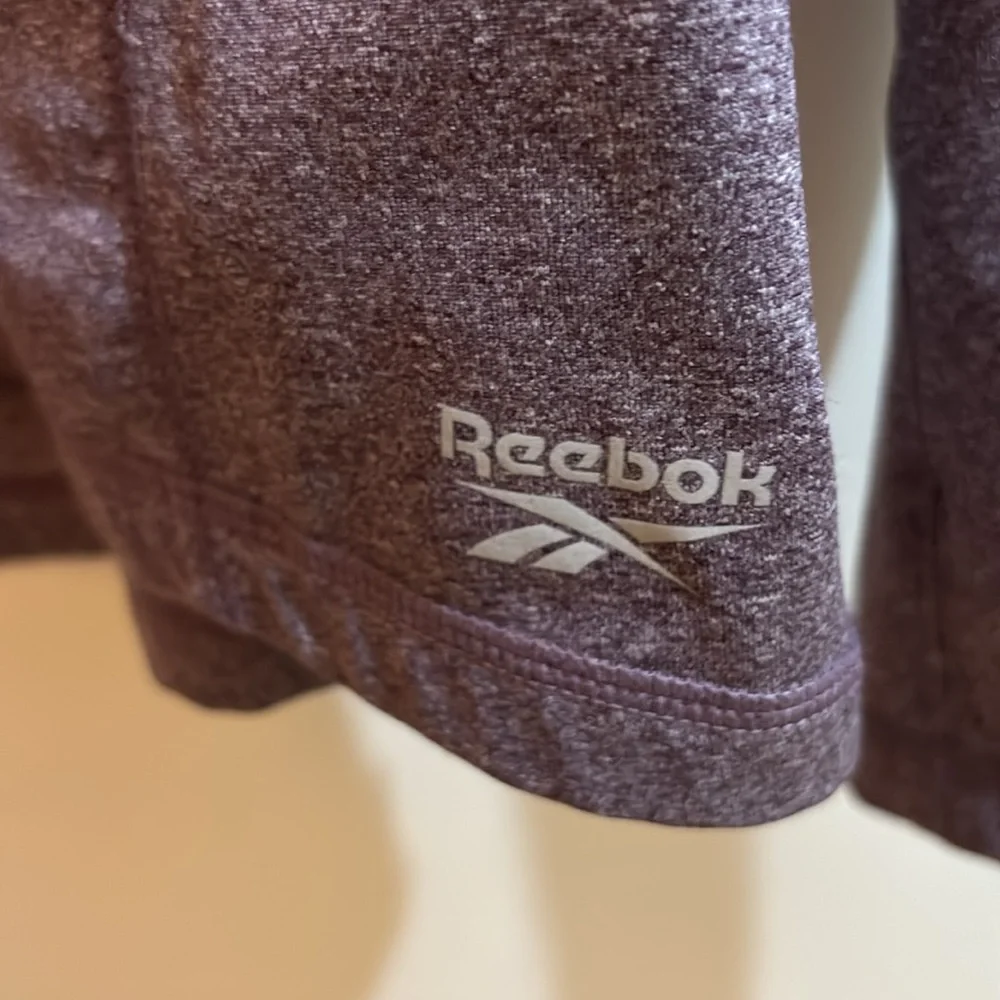 (S) Reebok half zip - Picture 2 of 4